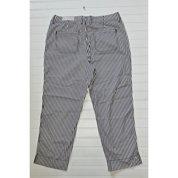Chicos Women's size 1 mid-rise white black striped crop chino - Picture 3 of 9